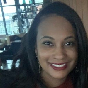 Meet your Posher, Yolanda